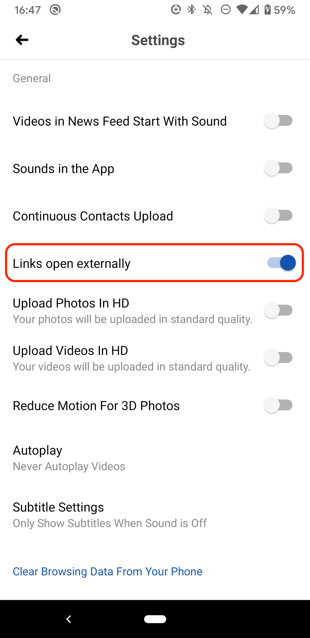 Facebook Settings option: "Links open externally"